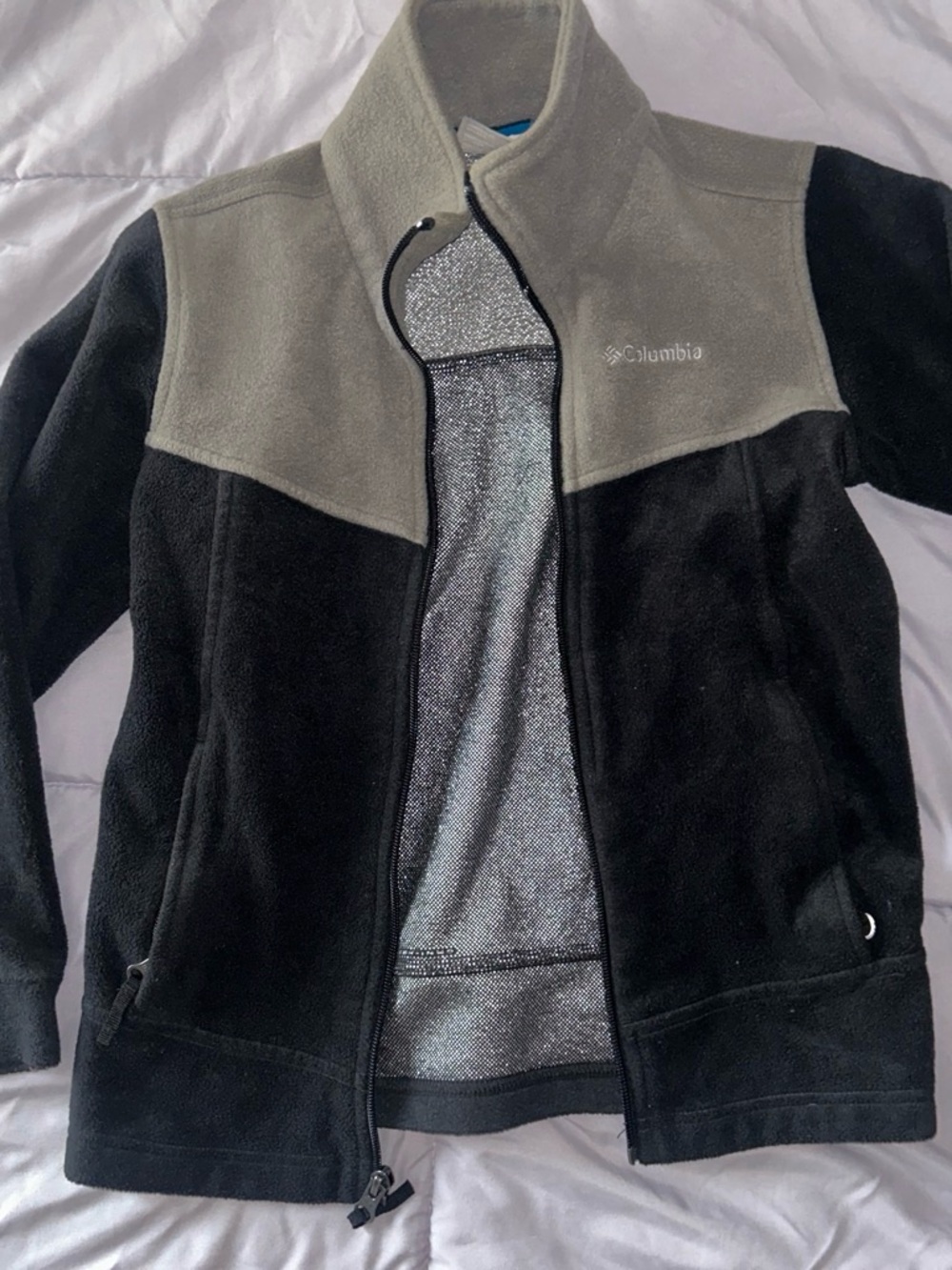Columbia Men's Black and Gray Lightweight Fleece Jacket